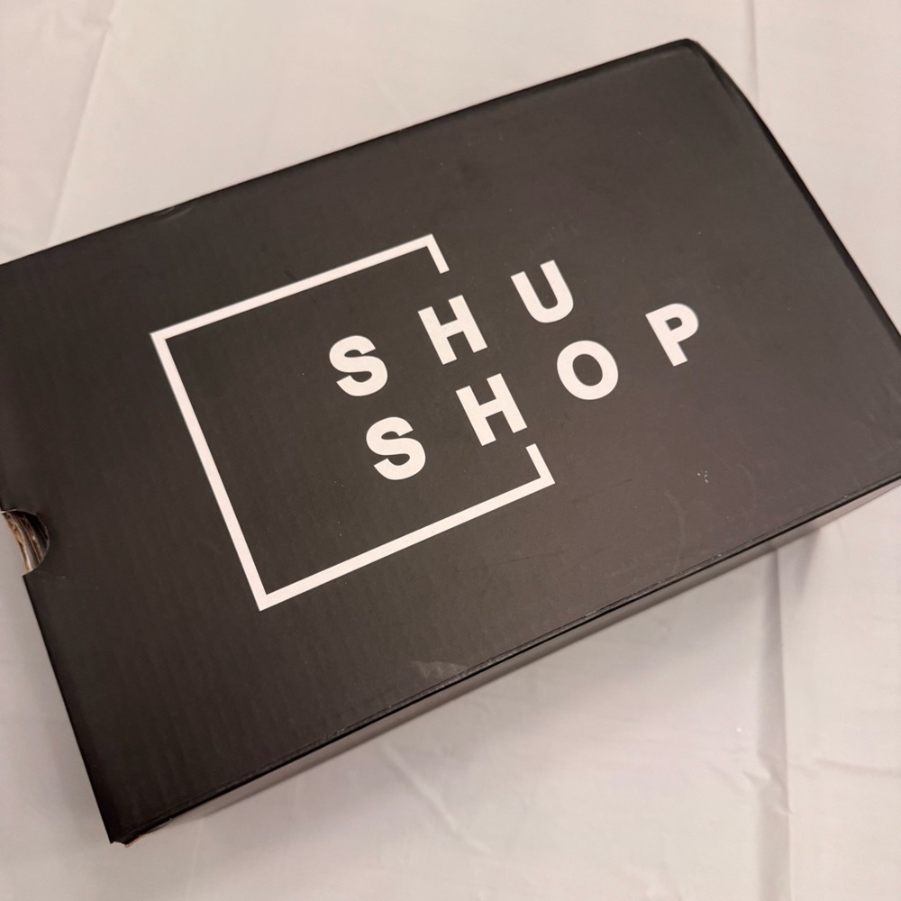 ShuShop Black Dolly Double-Buckle Slide Sandal size 6.5m, NIB - Picture 10 of 10